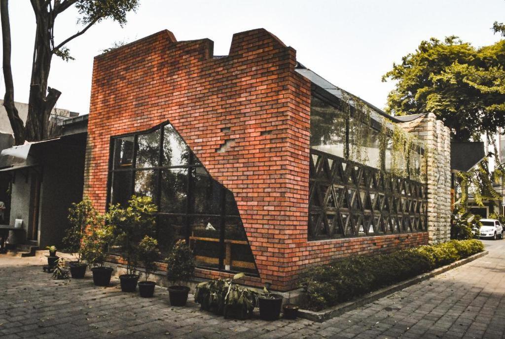 Amaris Hotel La Codefin Kemang Джакарта Экстерьер фото
