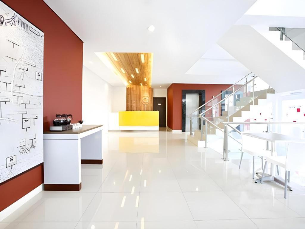 Amaris Hotel La Codefin Kemang Джакарта Экстерьер фото